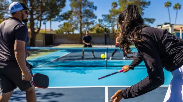 Solar vs Grid Sports Lighting